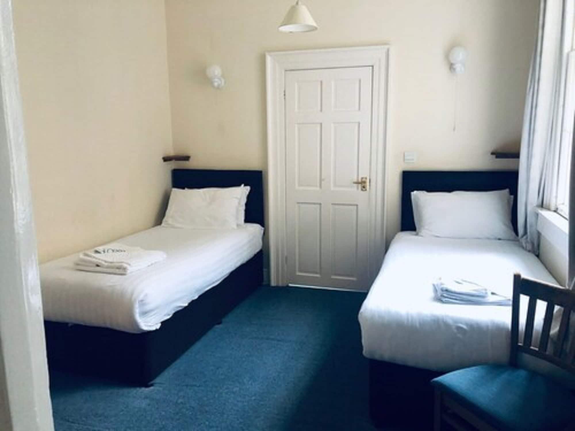 Parade Park Accommodation Bath Bagian luar foto